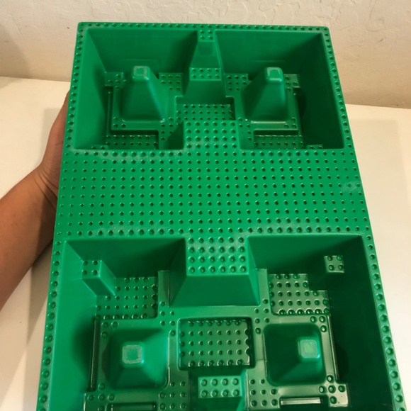 Old lego raised baseplate - Picture 3 of 3